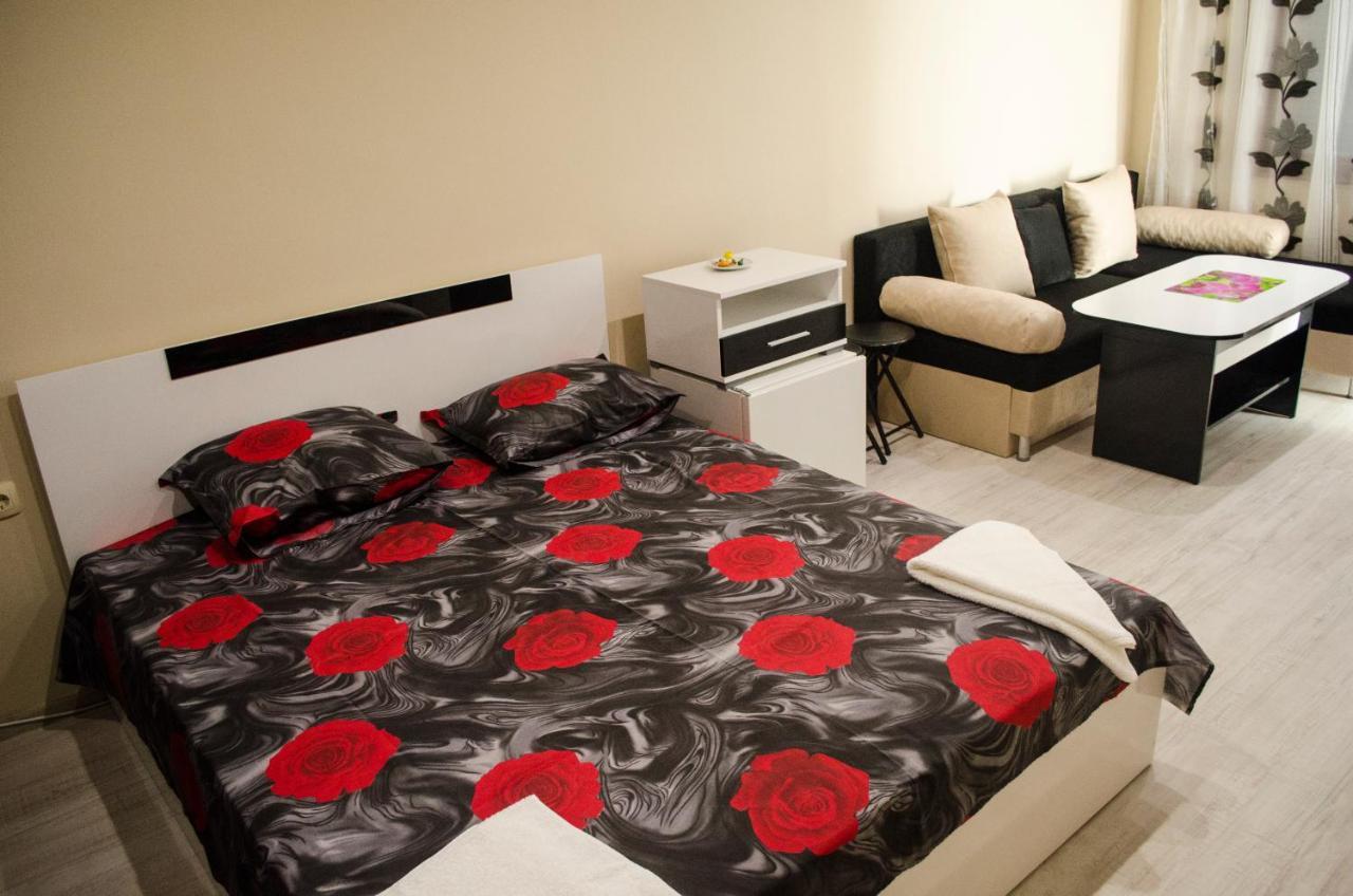 Guesthouse Udevi Szandanszki Kültér fotó
